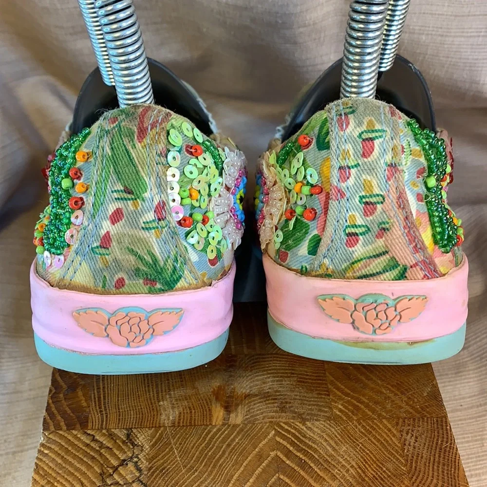 Lli Kelly richly embroidered loafers preloved